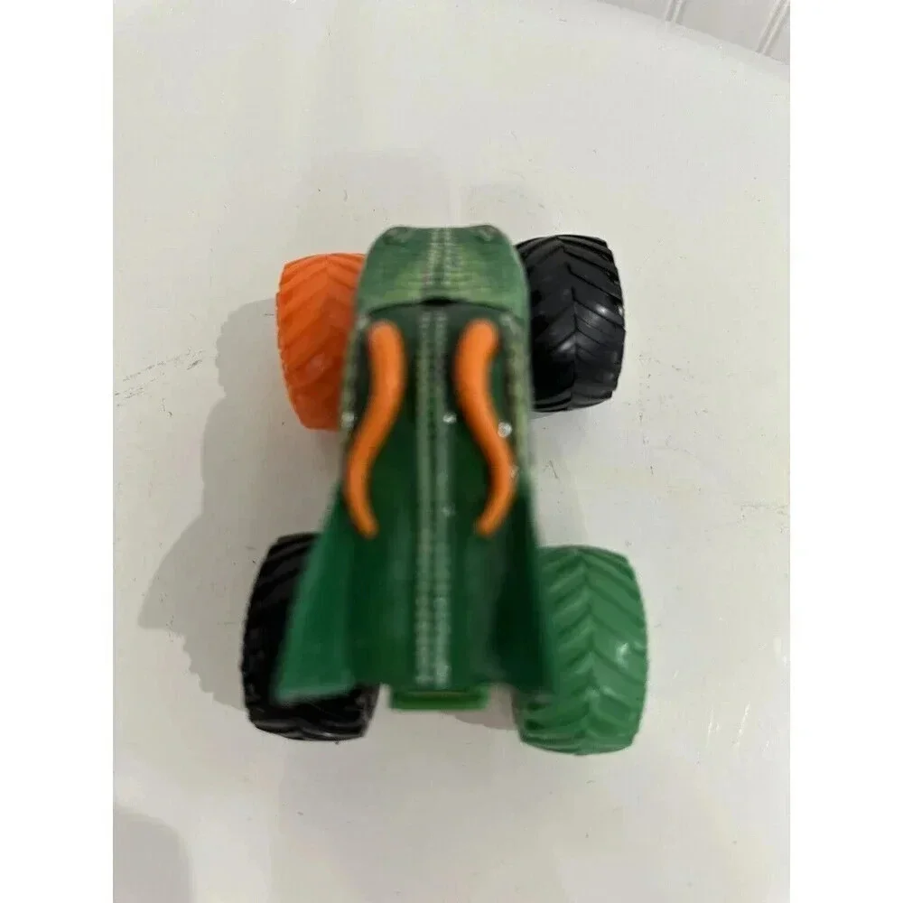 Monster Jam Dragon 1/64 Die Cast Series 30 Black Green Orange‎ Wheels
